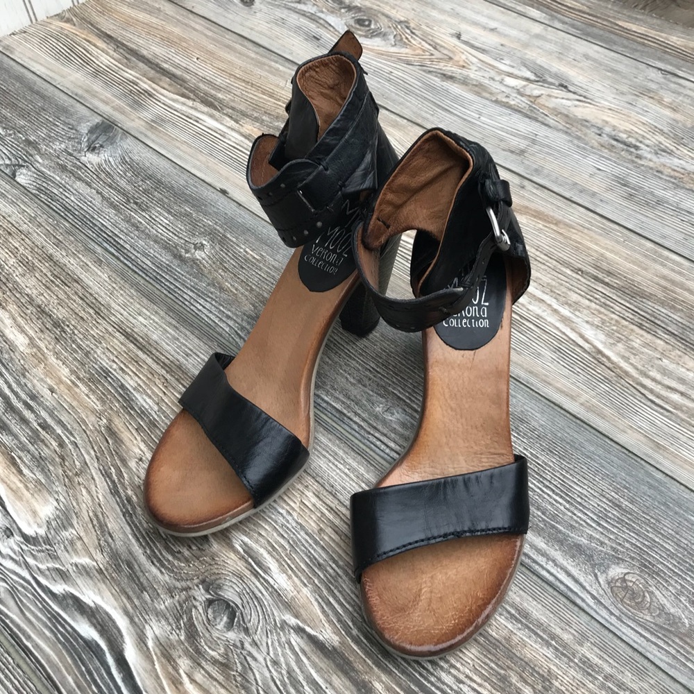 MIZ MOOZ: Verona Collection: Mina Ankle: Size 39